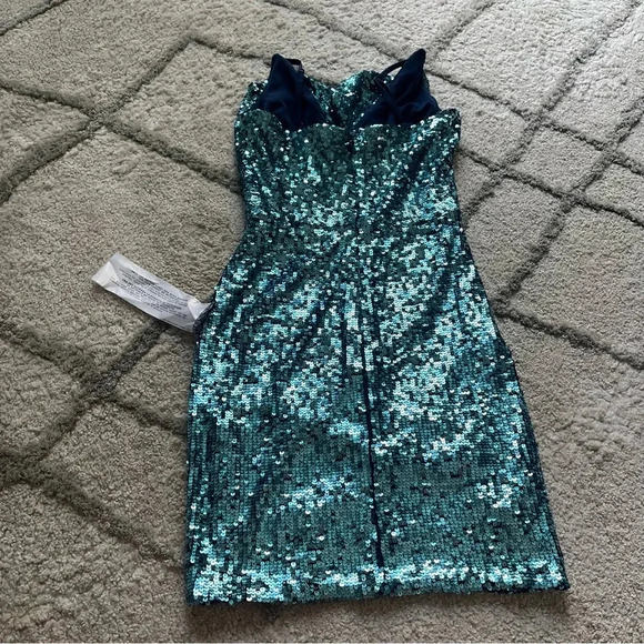 Dress the Population Paloma blue mini Sequin tight sexy cowl neck Dress XS new - Picture 4 of 12